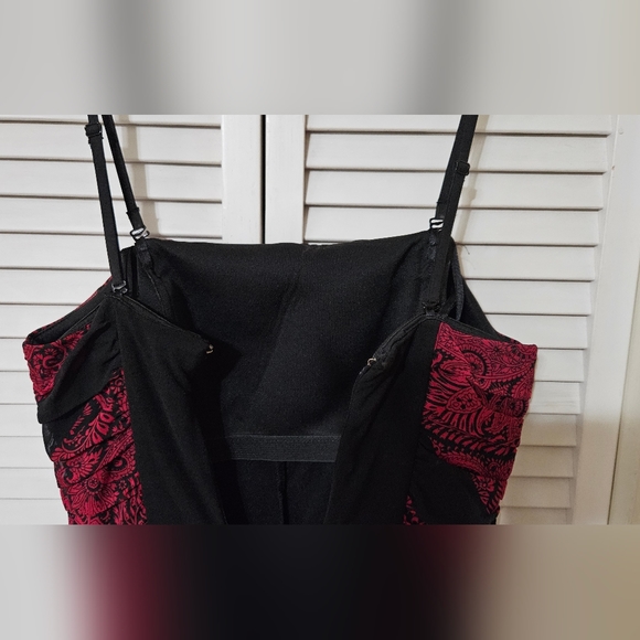 Le Chateau Full-length gown - Picture 4 of 7